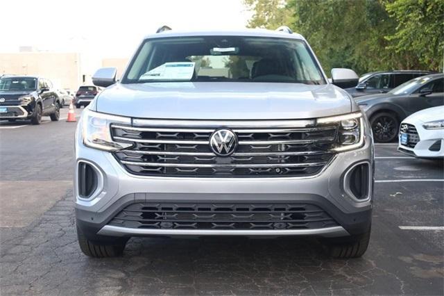 new 2026 Volkswagen Atlas car, priced at $46,076