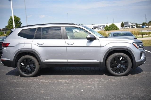 new 2024 Volkswagen Atlas car, priced at $38,965