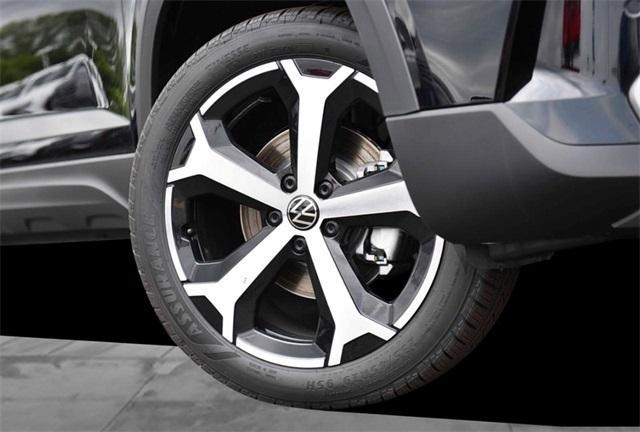 new 2025 Volkswagen Taos car, priced at $35,874