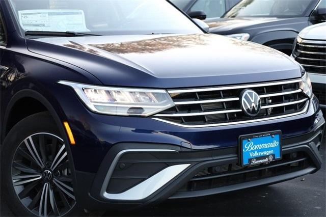 new 2024 Volkswagen Tiguan car, priced at $29,803