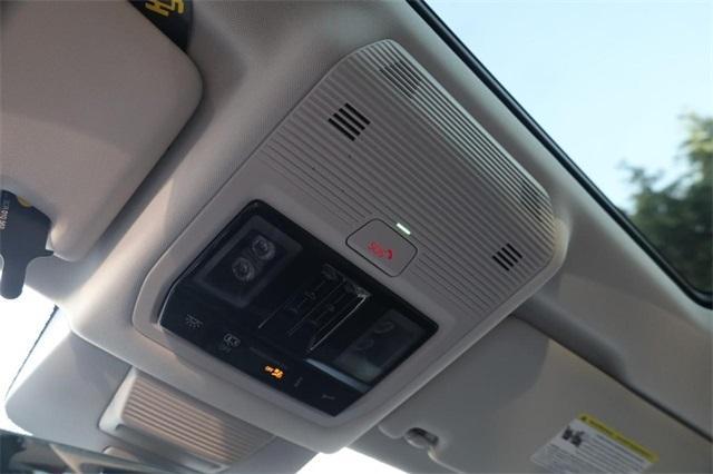 new 2025 Volkswagen Tiguan car, priced at $35,494