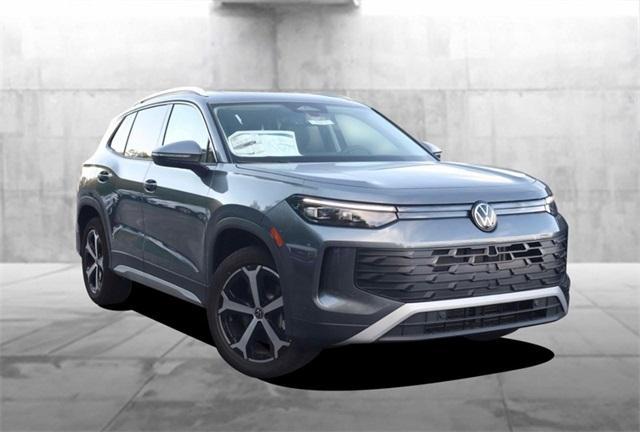 new 2025 Volkswagen Tiguan car, priced at $35,494