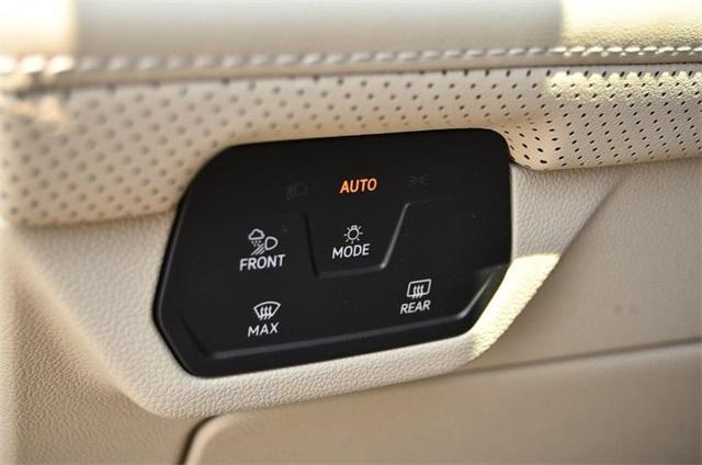 new 2025 Volkswagen Atlas car, priced at $40,006