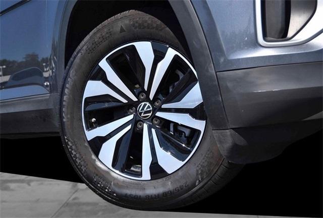 used 2024 Volkswagen Atlas car, priced at $30,995