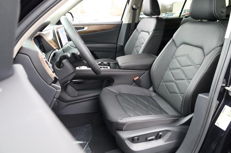 new 2025 Volkswagen Atlas car, priced at $44,573