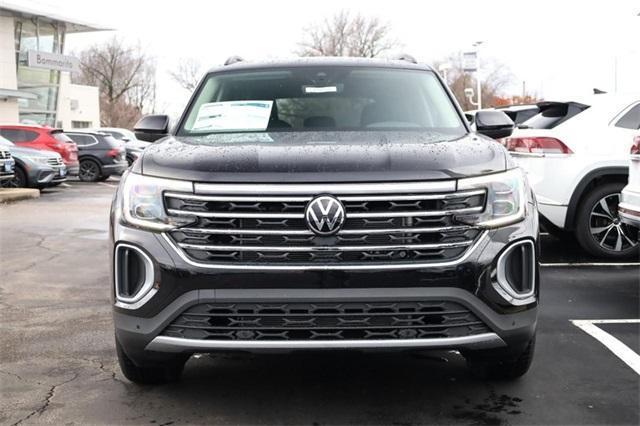 new 2025 Volkswagen Atlas car, priced at $47,073