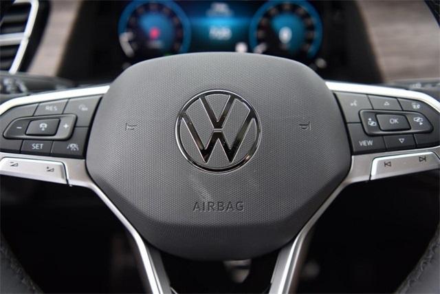new 2025 Volkswagen Atlas car, priced at $52,348