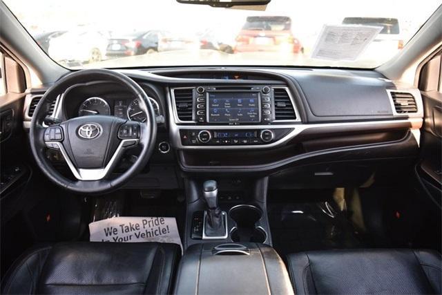 used 2014 Toyota Highlander car, priced at $16,995