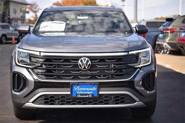 new 2025 Volkswagen Atlas Cross Sport car, priced at $41,752