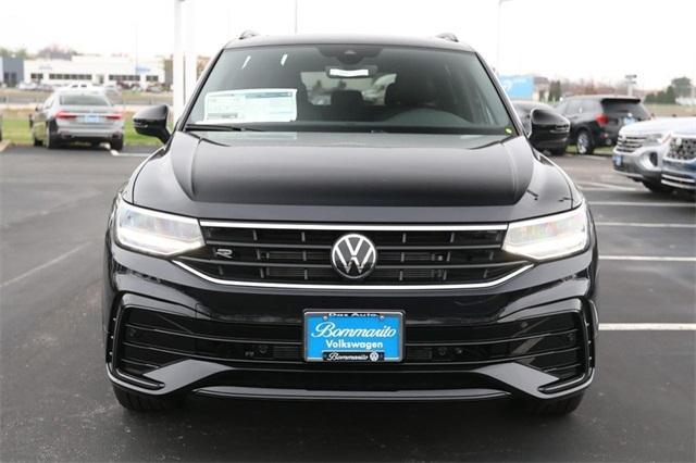 new 2024 Volkswagen Tiguan car, priced at $32,140