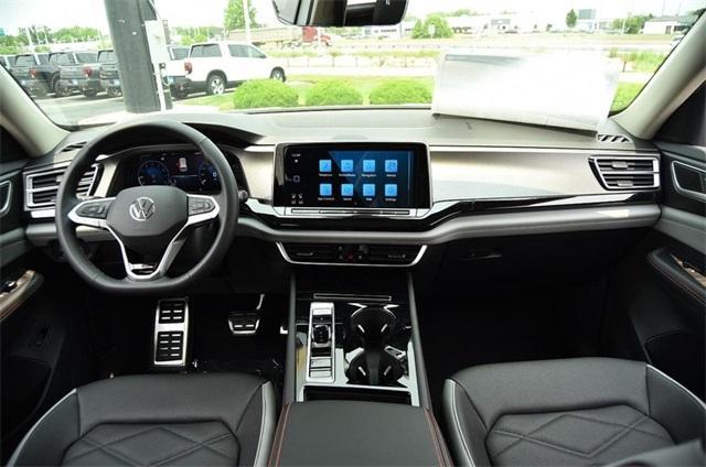 new 2025 Volkswagen Atlas car, priced at $47,396