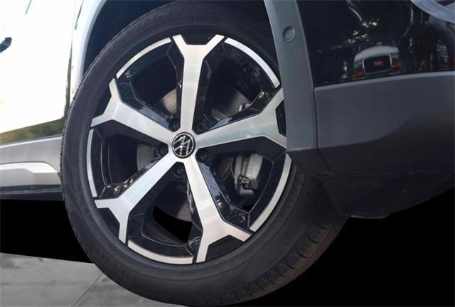 new 2025 Volkswagen Tiguan car, priced at $35,494