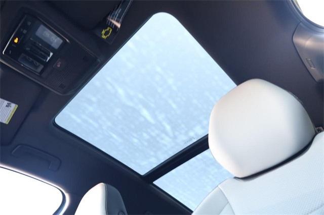 new 2025 Volkswagen Tiguan car, priced at $38,325