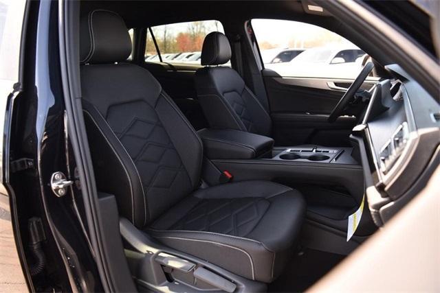 new 2025 Volkswagen Atlas Cross Sport car, priced at $38,634