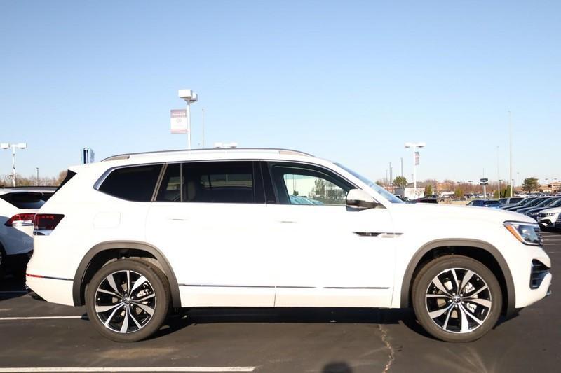 new 2025 Volkswagen Atlas car, priced at $52,312