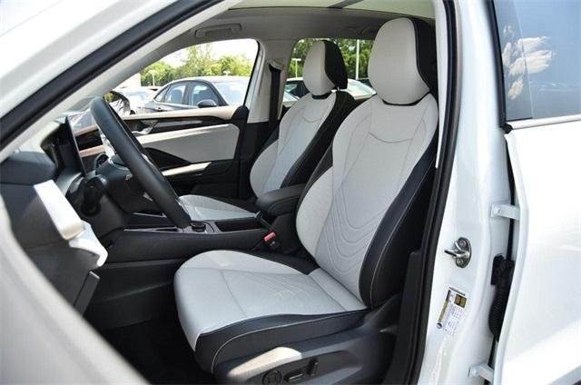 new 2025 Volkswagen Tiguan car, priced at $36,734