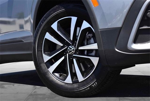 used 2024 Volkswagen Tiguan car, priced at $26,995