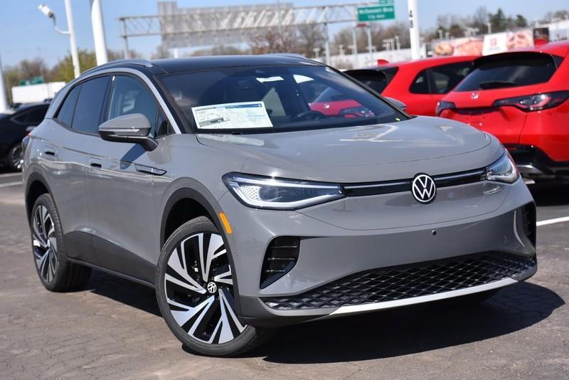 new 2025 Volkswagen ID.4 car, priced at $52,937