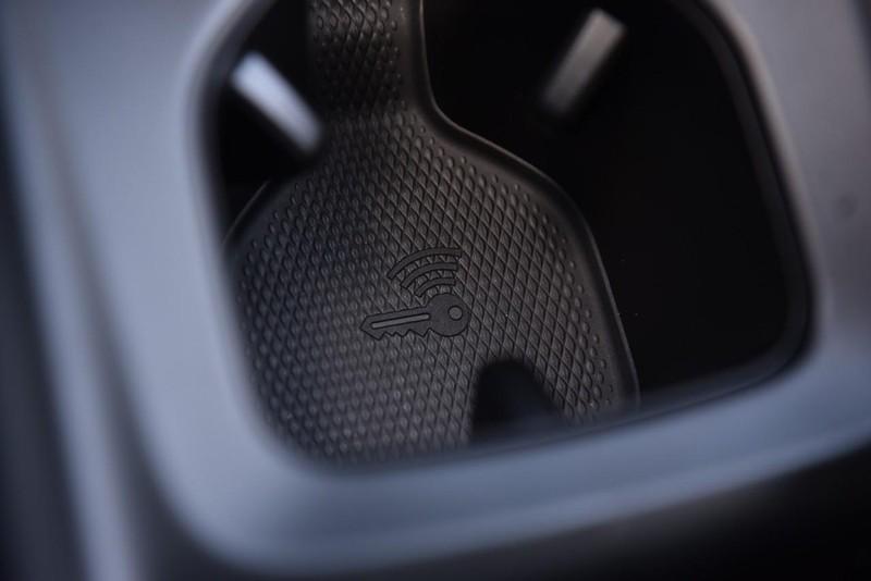 new 2025 Volkswagen ID.4 car, priced at $52,937