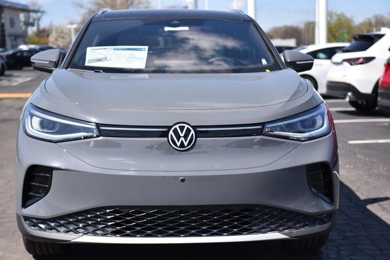 new 2025 Volkswagen ID.4 car, priced at $52,937