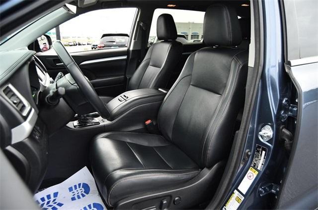 used 2018 Toyota Highlander car, priced at $19,995