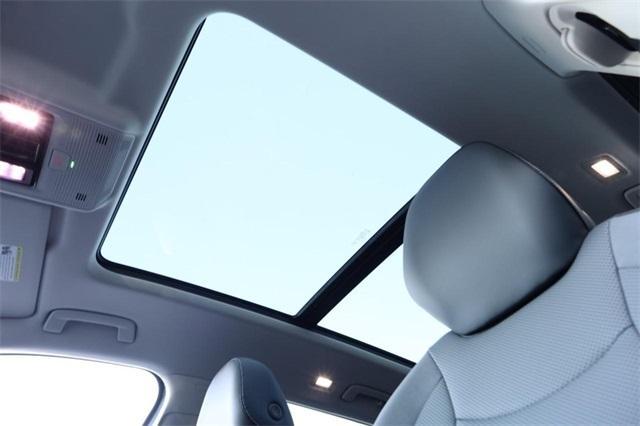 new 2025 Volkswagen Tiguan car, priced at $35,270