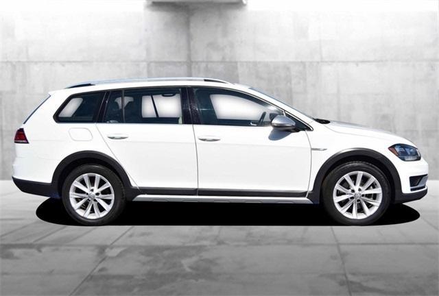 used 2019 Volkswagen Golf Alltrack car, priced at $15,555