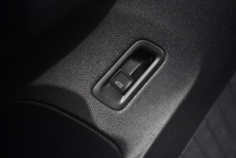 new 2025 Volkswagen Atlas Cross Sport car, priced at $43,603