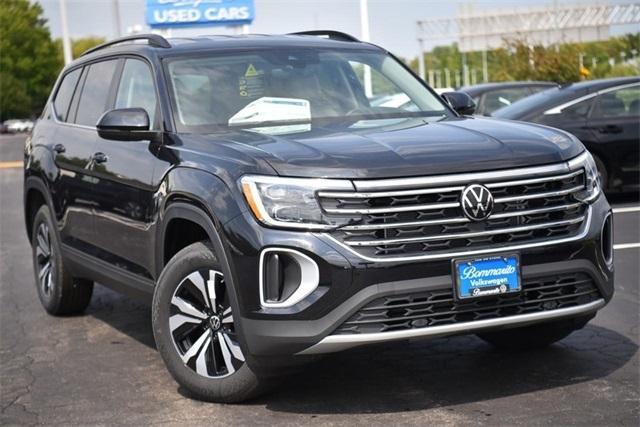 new 2024 Volkswagen Atlas car, priced at $34,999