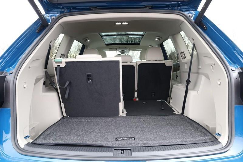 new 2025 Volkswagen Atlas car, priced at $41,729