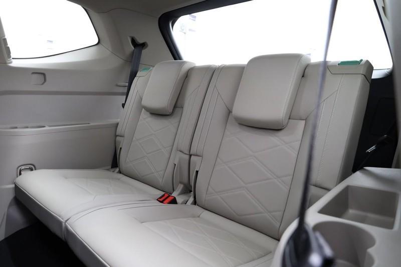 new 2025 Volkswagen Atlas car, priced at $41,729