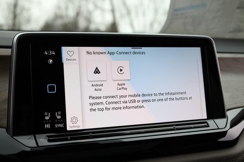 new 2025 Volkswagen Atlas car, priced at $41,729