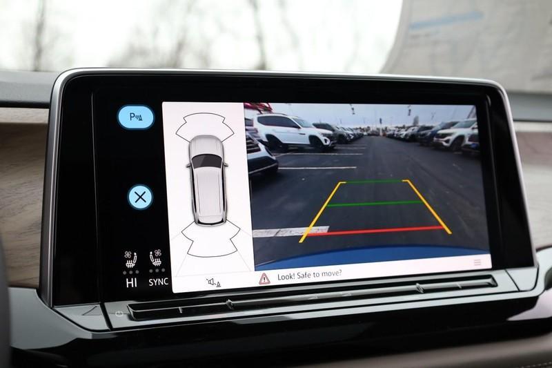 new 2025 Volkswagen Atlas car, priced at $41,729