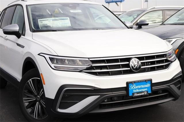 new 2024 Volkswagen Tiguan car, priced at $30,615