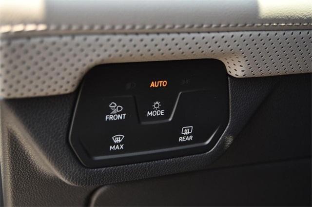 new 2025 Volkswagen Atlas car, priced at $46,577