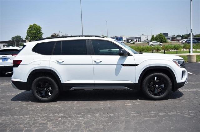 new 2025 Volkswagen Atlas car, priced at $46,577