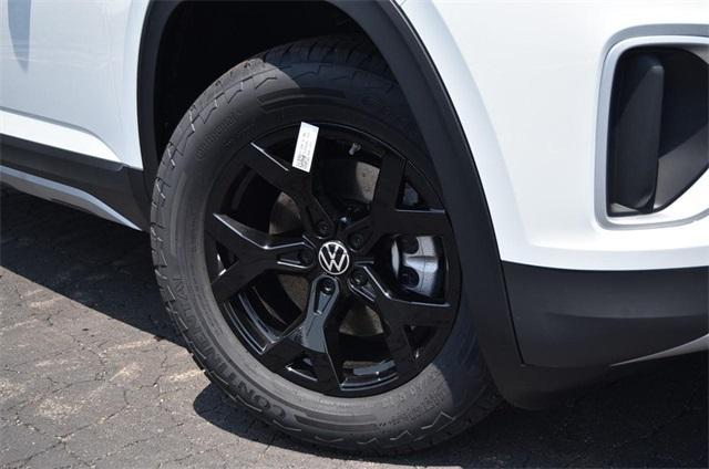 new 2025 Volkswagen Atlas car, priced at $46,577