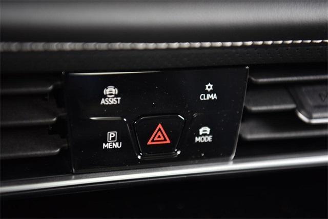 new 2025 Volkswagen Atlas car, priced at $46,670