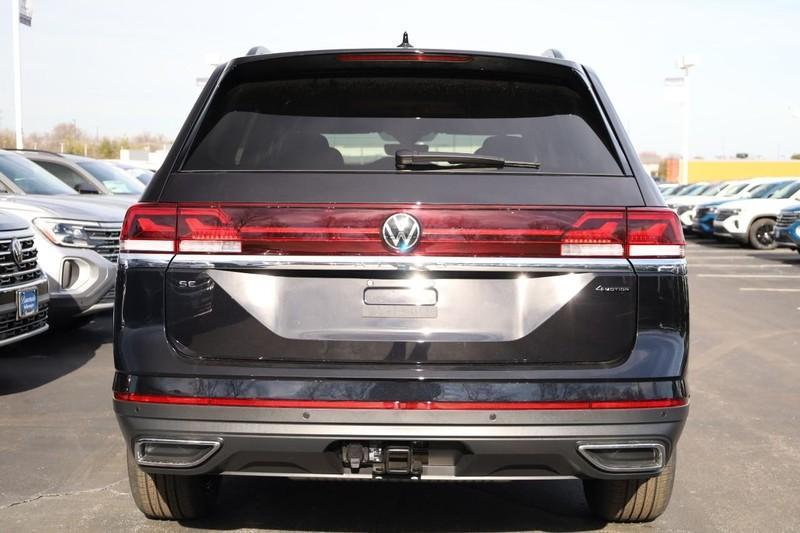 new 2025 Volkswagen Atlas car, priced at $44,061
