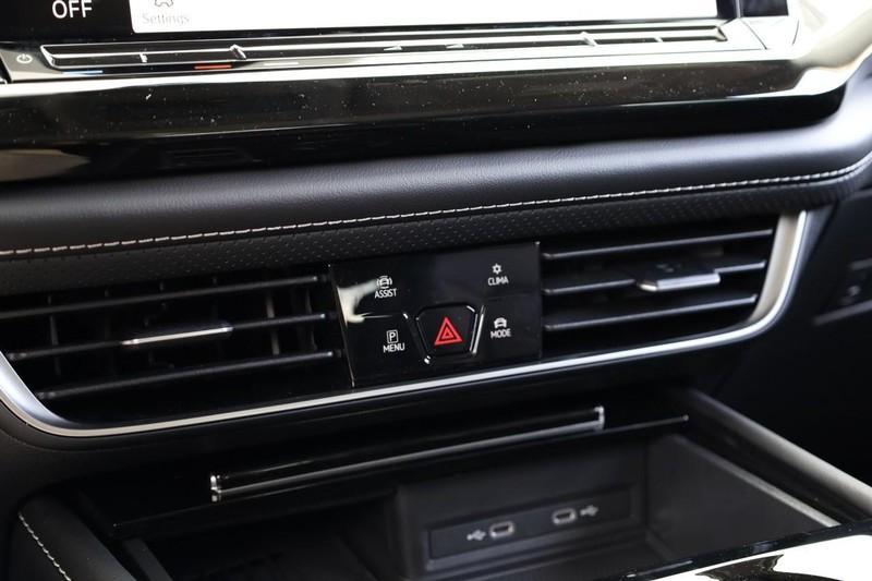 new 2025 Volkswagen Atlas car, priced at $44,061