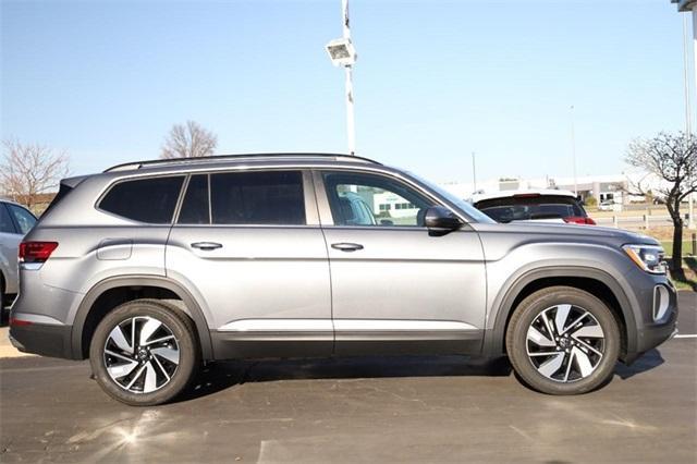 new 2025 Volkswagen Atlas car, priced at $45,073