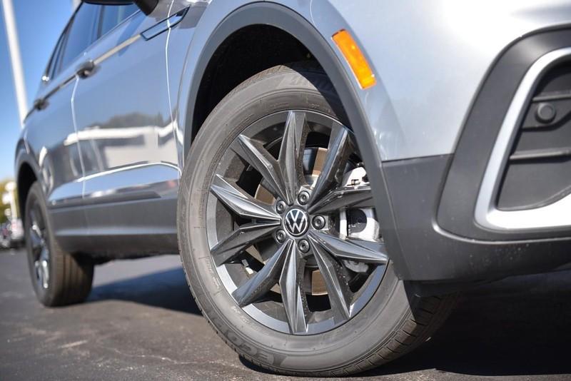 new 2024 Volkswagen Tiguan car, priced at $29,518