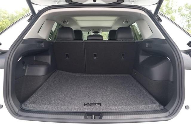 new 2025 Volkswagen Tiguan car, priced at $34,671