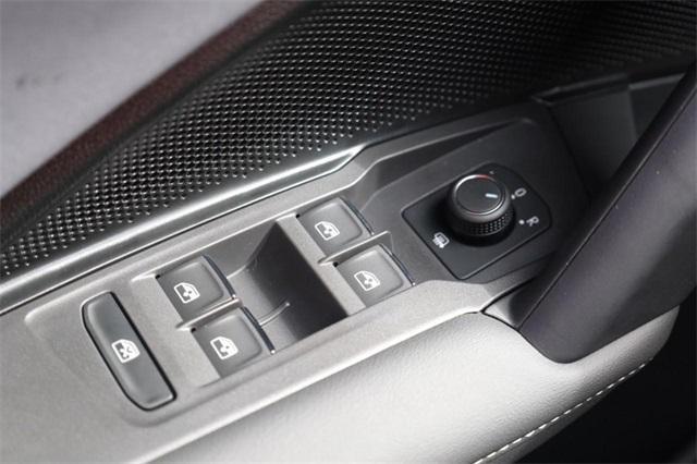 new 2025 Volkswagen Tiguan car, priced at $34,671