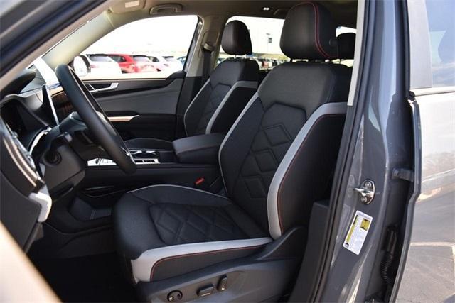 new 2025 Volkswagen Atlas car, priced at $44,841