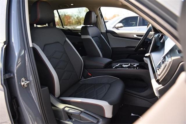 new 2025 Volkswagen Atlas car, priced at $44,841
