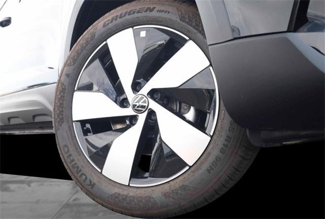 new 2025 Volkswagen Taos car, priced at $27,790