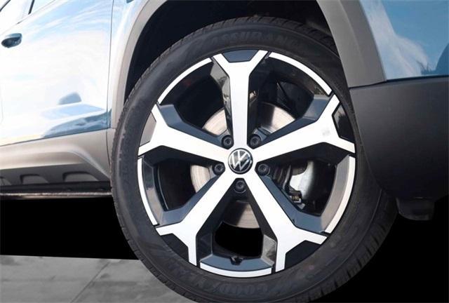 new 2025 Volkswagen Taos car, priced at $34,454