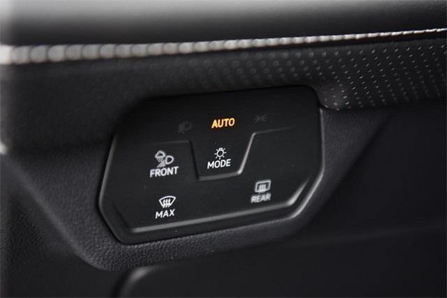 new 2025 Volkswagen Atlas car, priced at $47,646