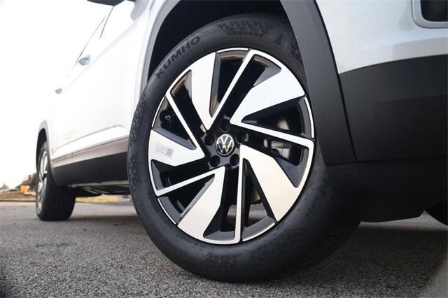 new 2026 Volkswagen Atlas car, priced at $46,513